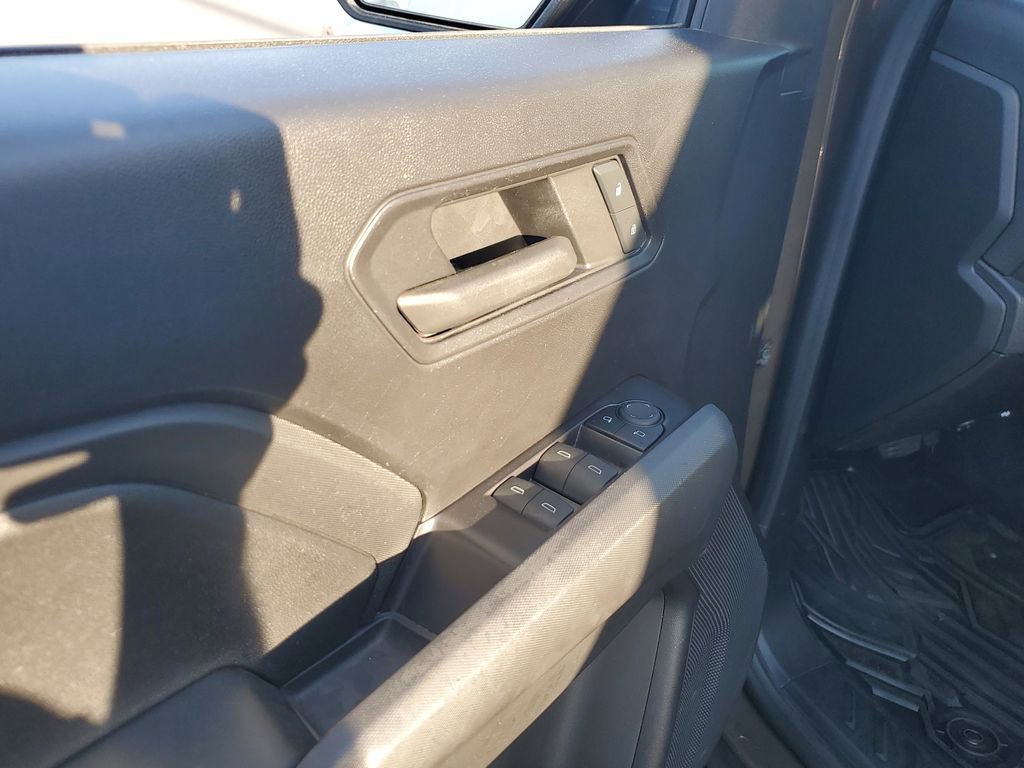 Used 2024 Chevrolet Colorado W/T image 17