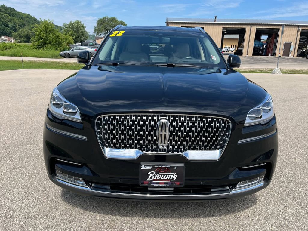Used 2022 Lincoln Aviator Reserve w/ Equipment Group 201A image 2