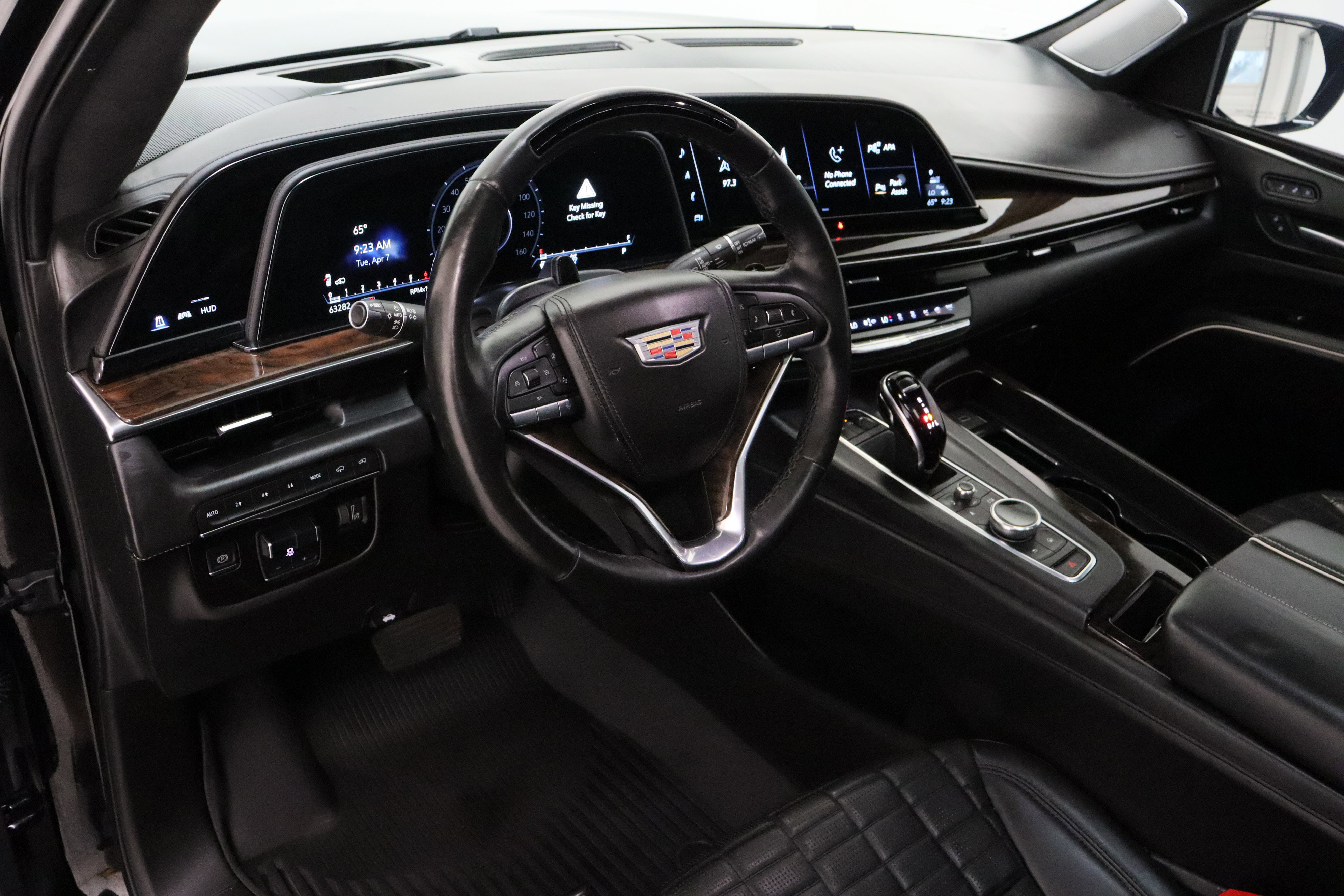 Used 2021 Cadillac Escalade Sport Platinum w/ Heavy-Duty Trailer Package image 14