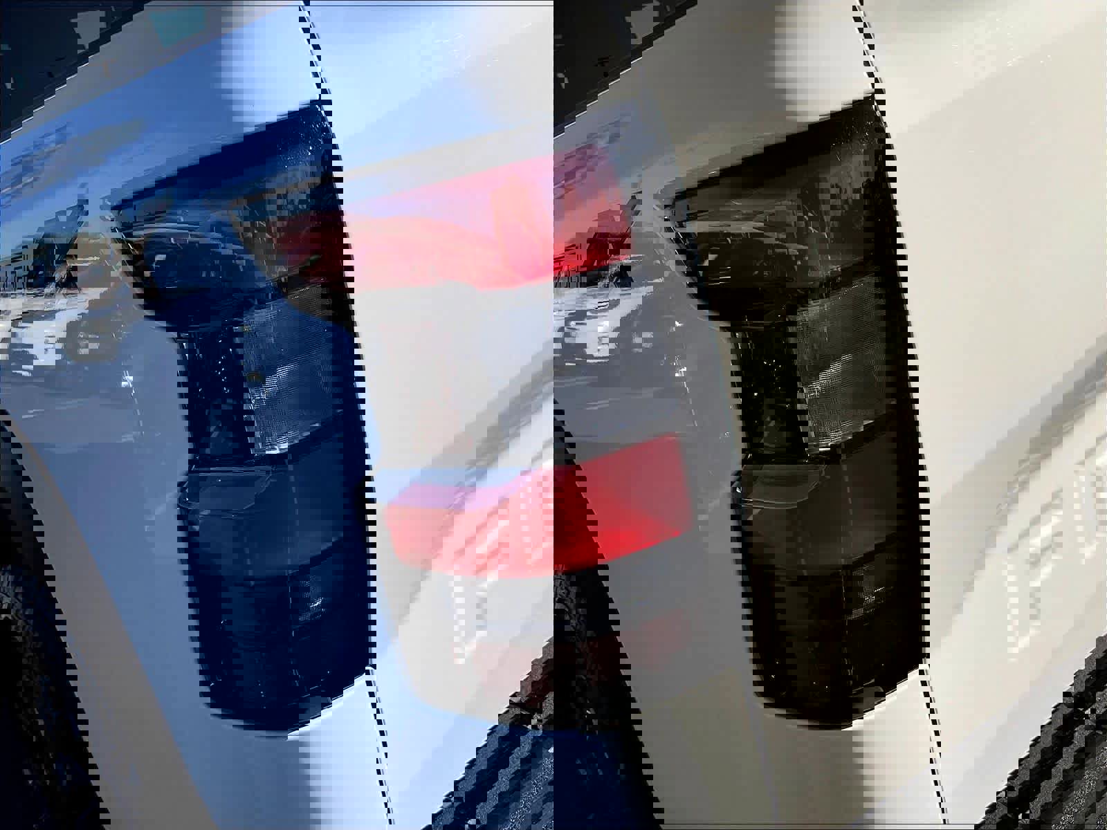 Used 2024 Nissan Frontier PRO-4X w/ Technology Package image 31