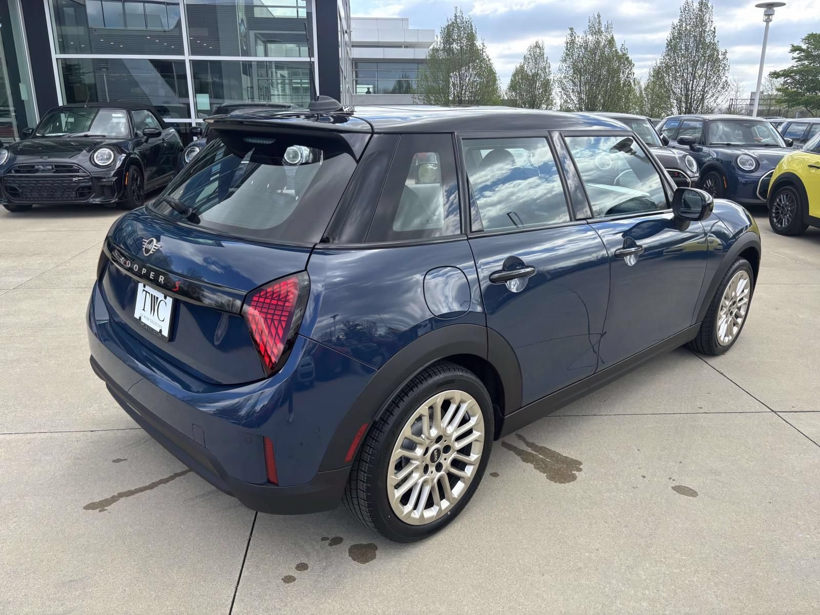 New 2026 MINI Cooper S FWD image 5