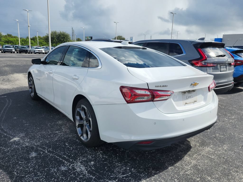 Used 2020 Chevrolet Malibu LT w/ Leather Package FWD image 4