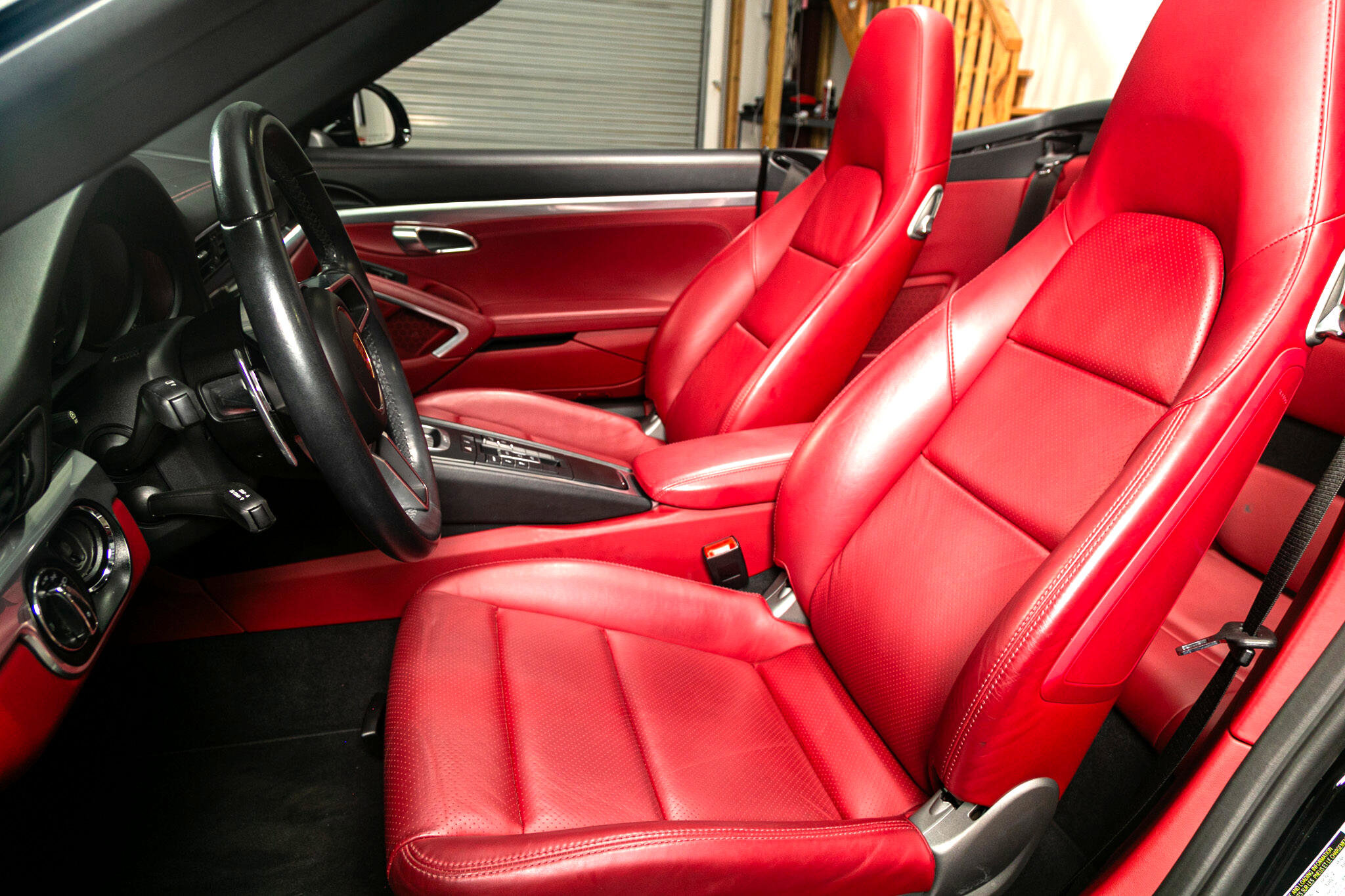 Used 2017 Porsche 911 Carrera image 4