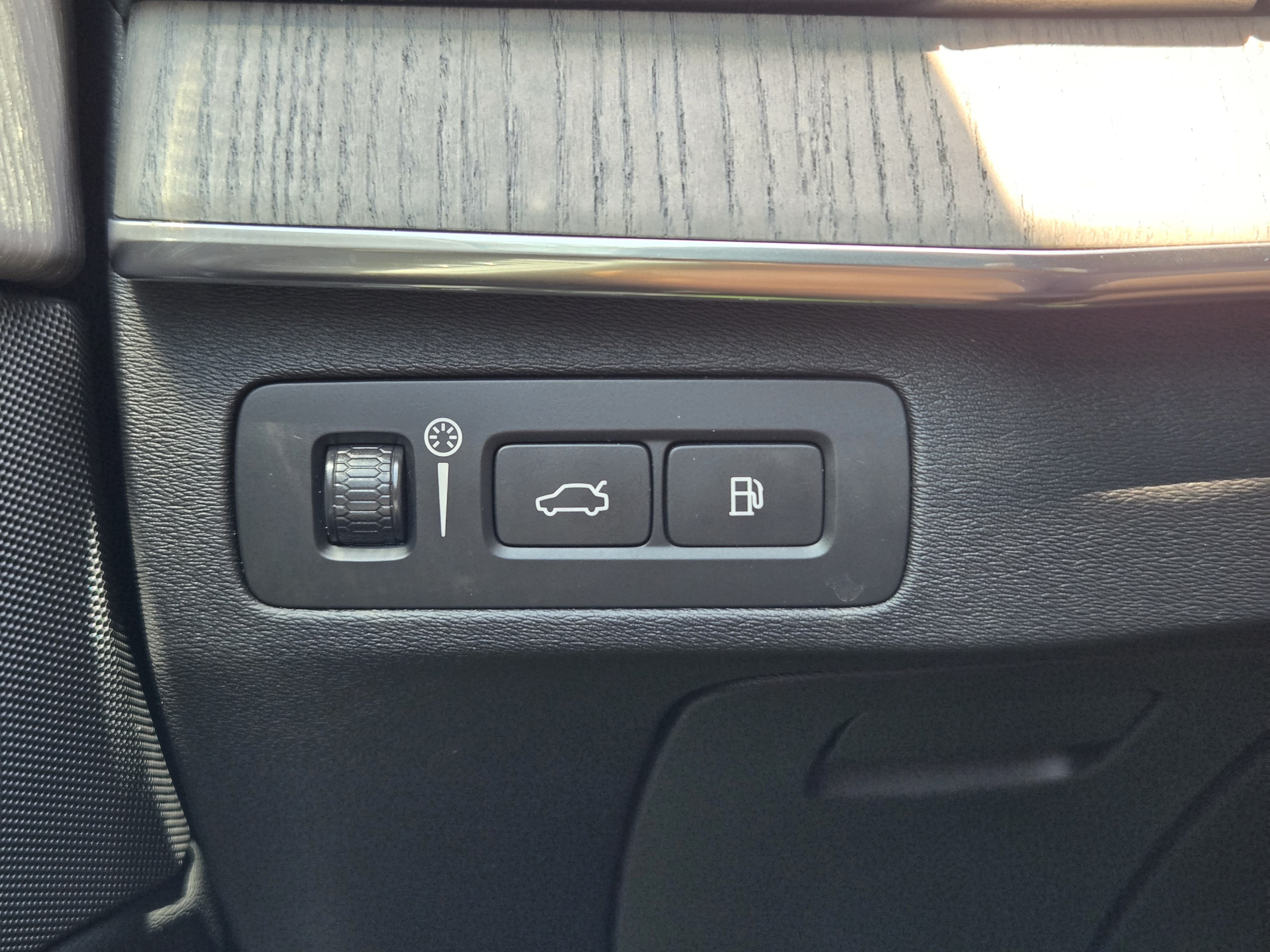 Used 2022 Volvo XC90 T8 Inscription AWD/4WD image 18