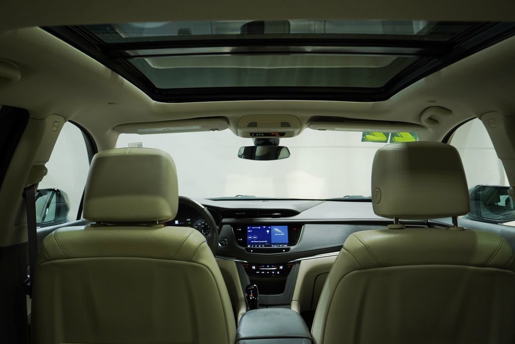 Used 2022 Cadillac XT5 Premium Luxury image 8