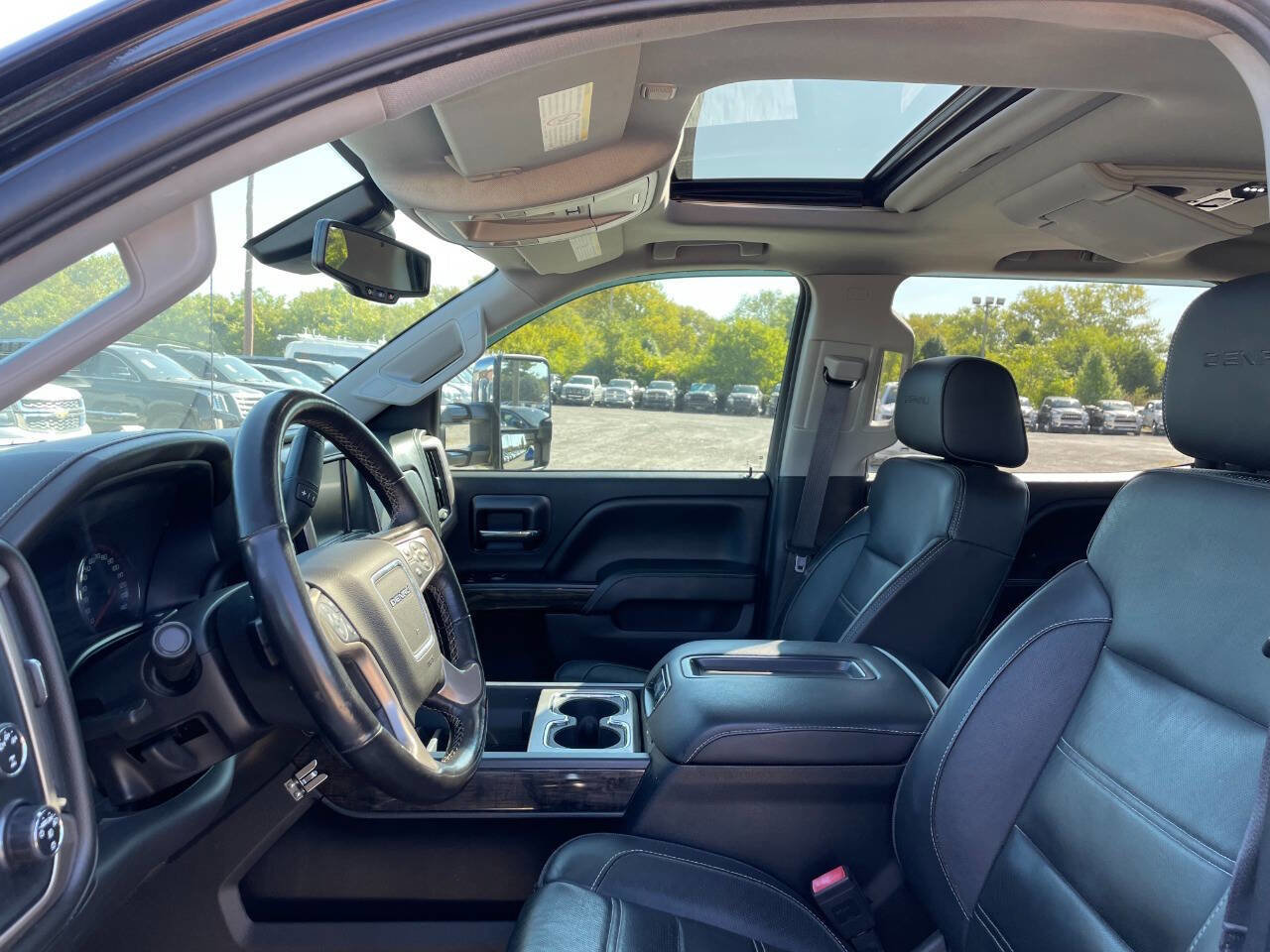 Used 2015 GMC Sierra 3500 Denali w/ Duramax Plus Package image 15