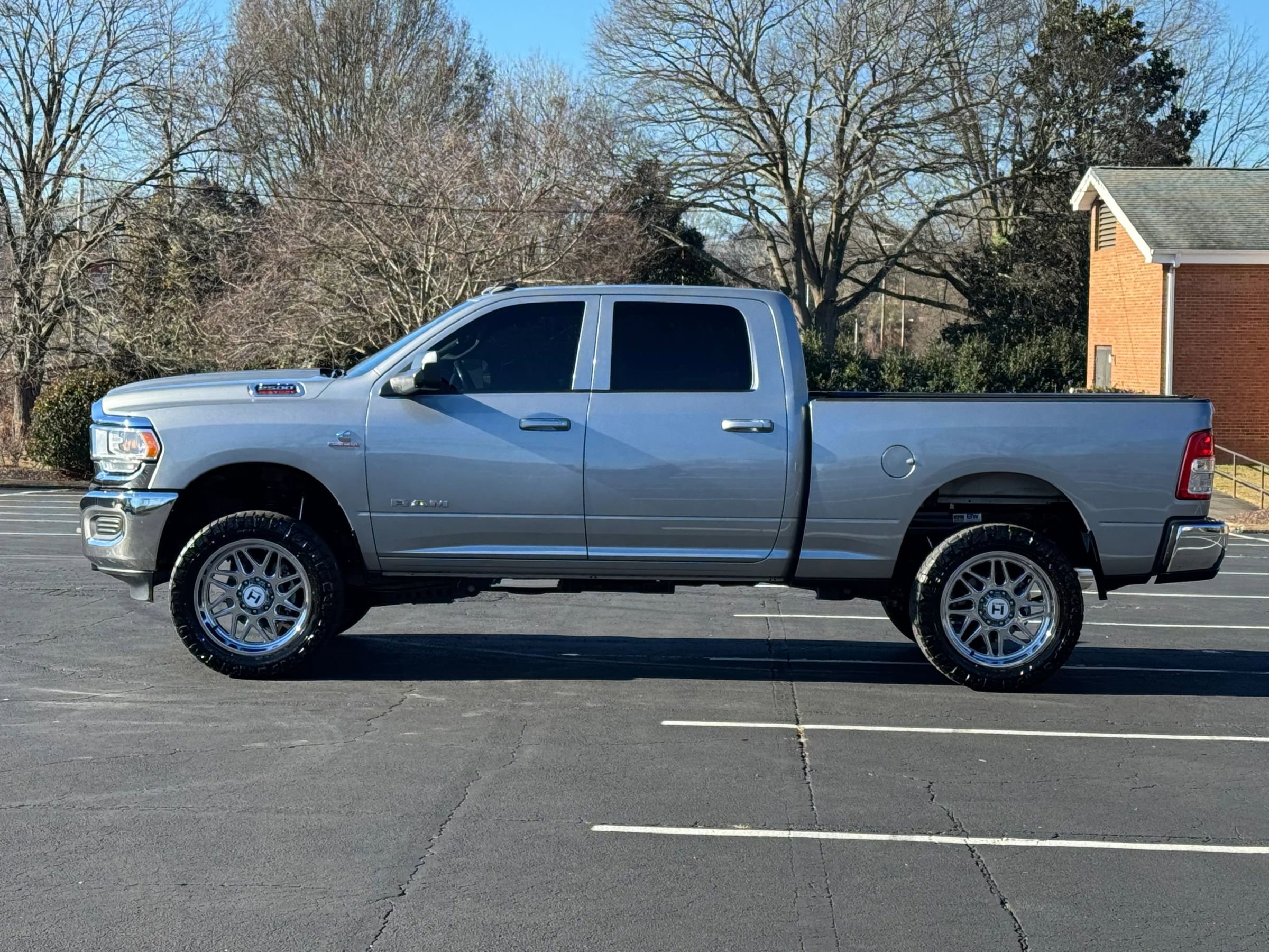 Used 2022 RAM 2500 Tradesman image 2