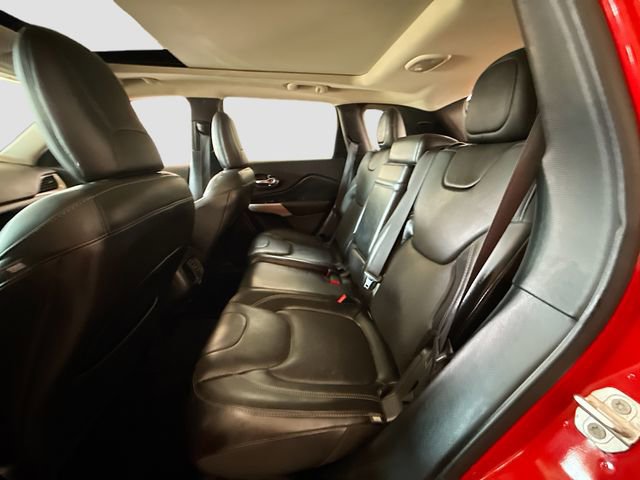 Used 2018 Jeep Cherokee Limited w/ Technology Group image 26