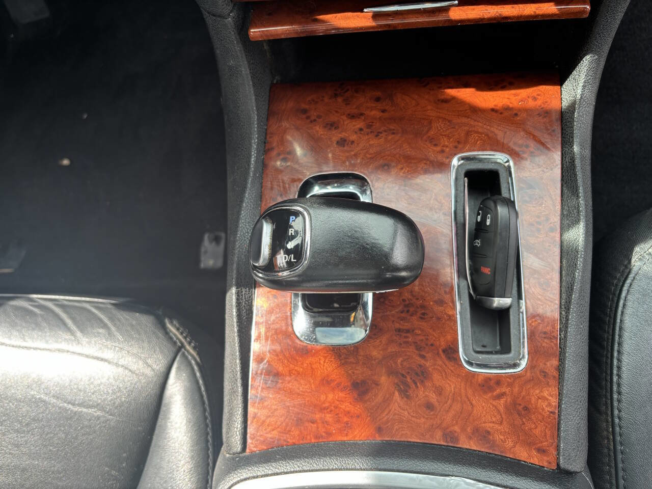 Used 2013 Chrysler 300 image 21