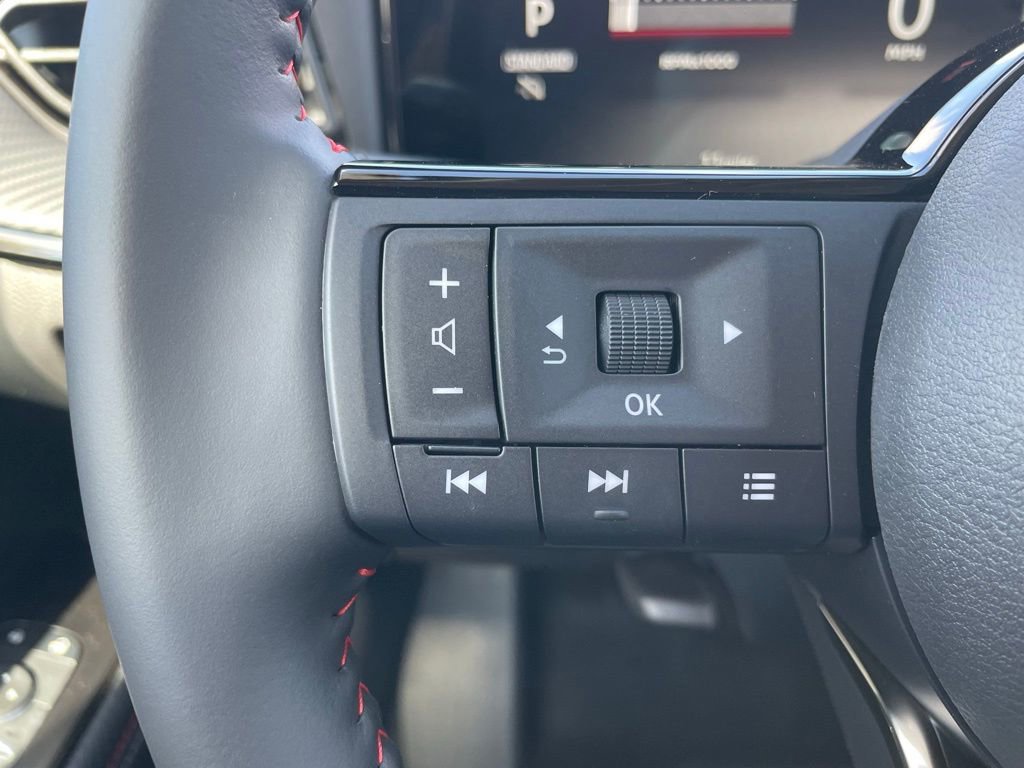 New 2026 Nissan Kicks SR image 9