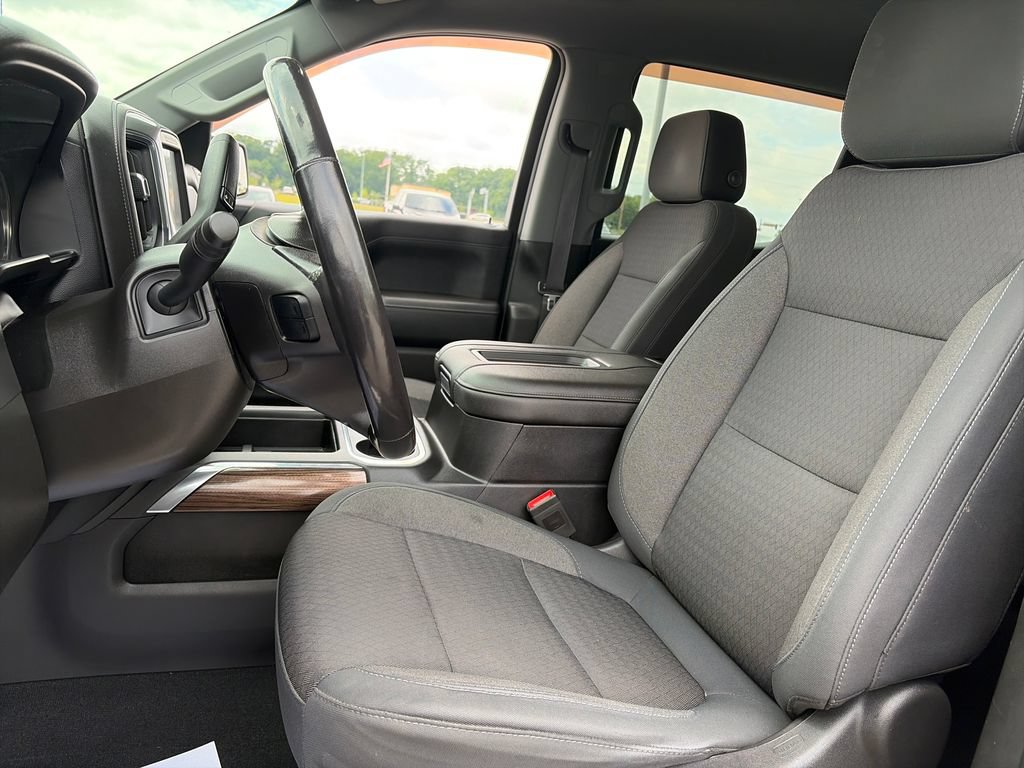 Used 2019 Chevrolet Silverado 1500 RST AWD/4WD image 16