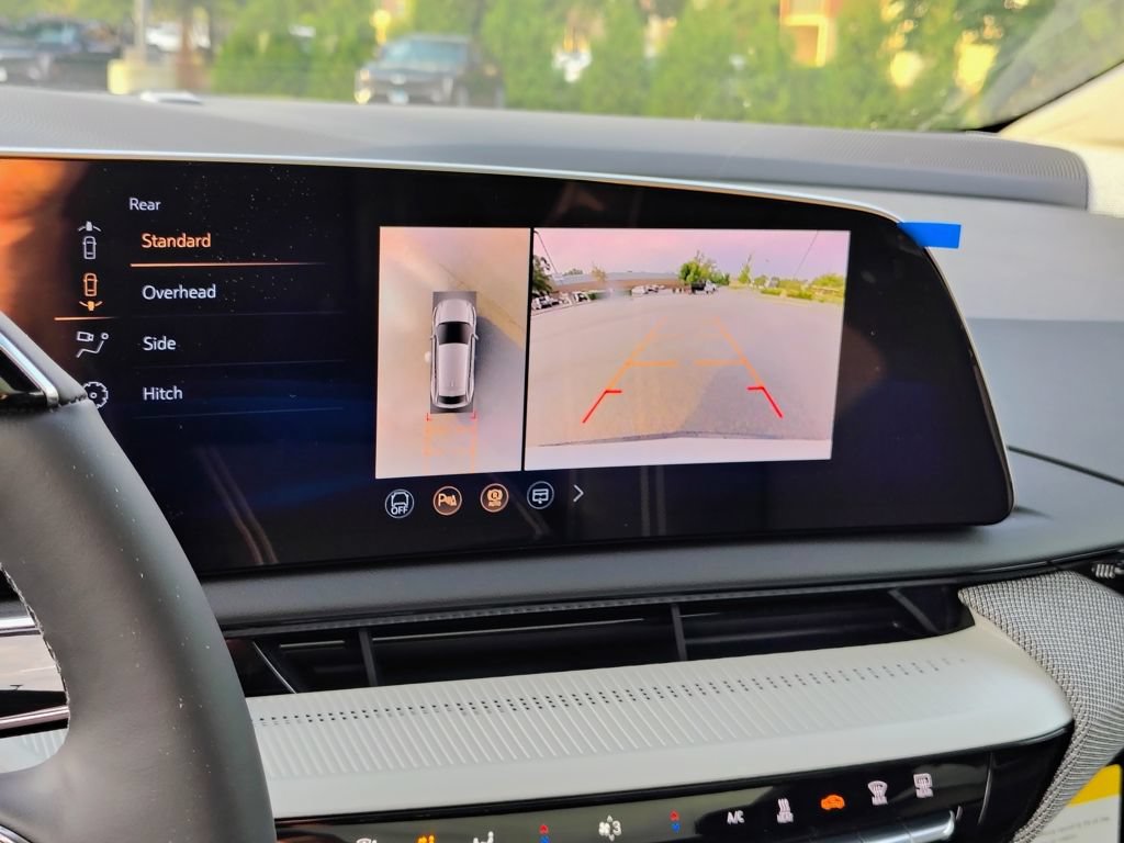 New 2027 Cadillac Optiq Premium Luxury AWD/4WD image 31