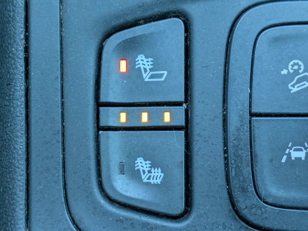 Used 2020 GMC Terrain SLE w/ Driver Convenience Package AWD/4WD image 23