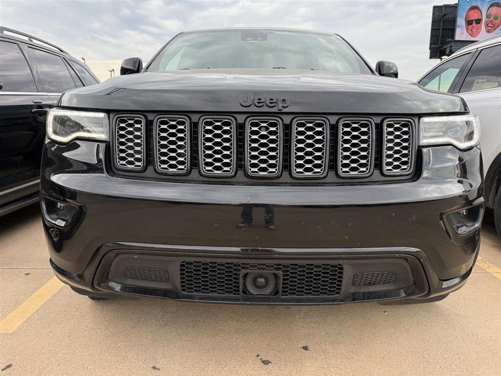 Used 2020 Jeep Grand Cherokee Altitude image 8
