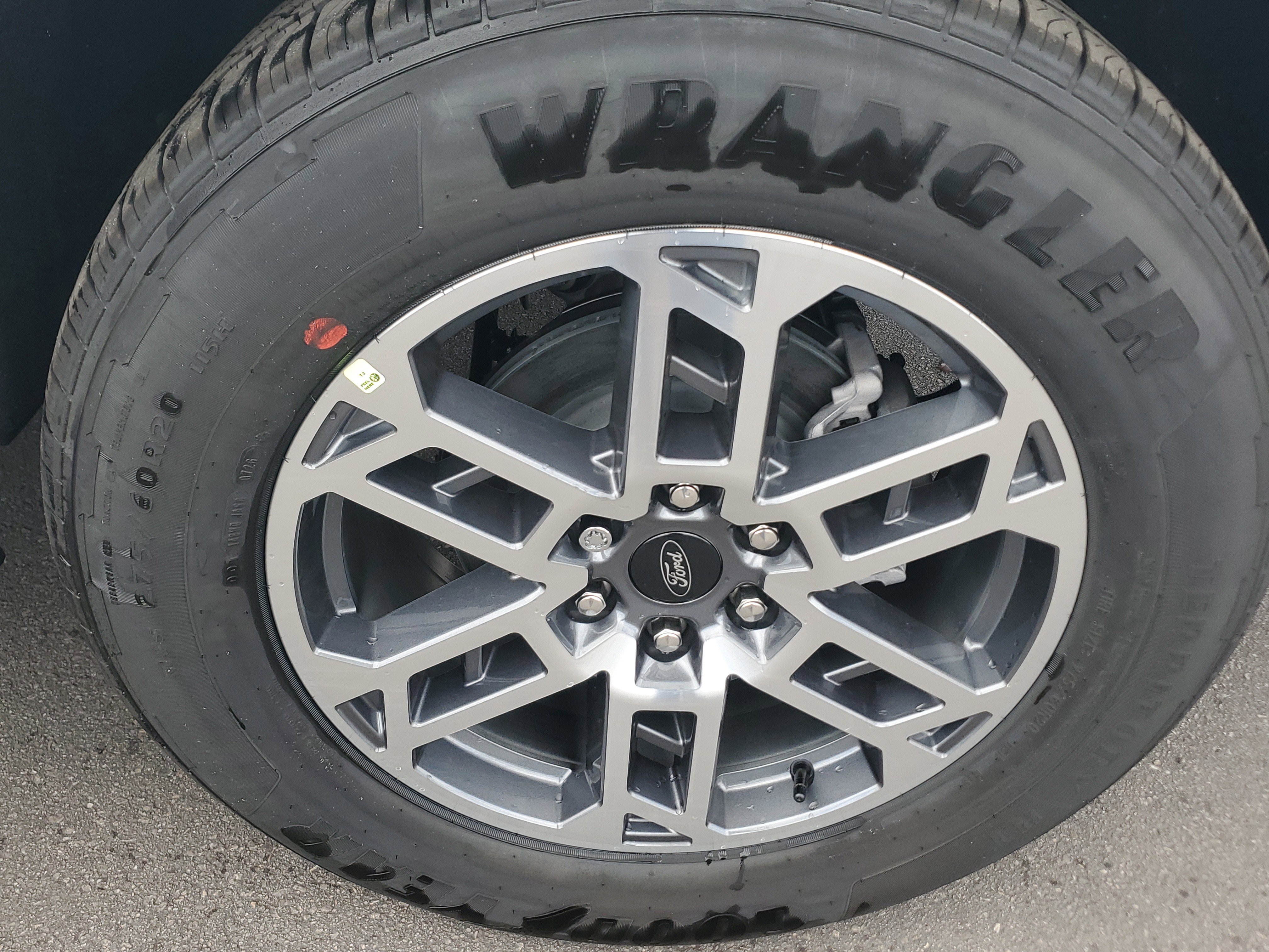 New 2026 Ford Expedition Active RWD image 7