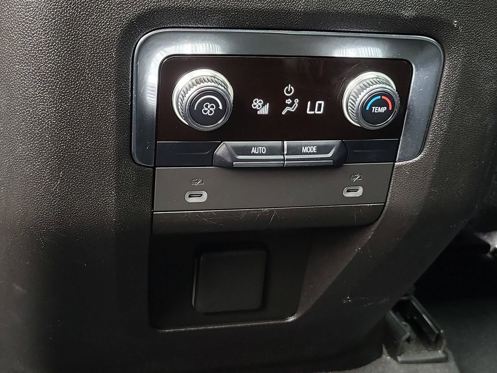 Certified 2023 GMC Yukon XL SLT image 21