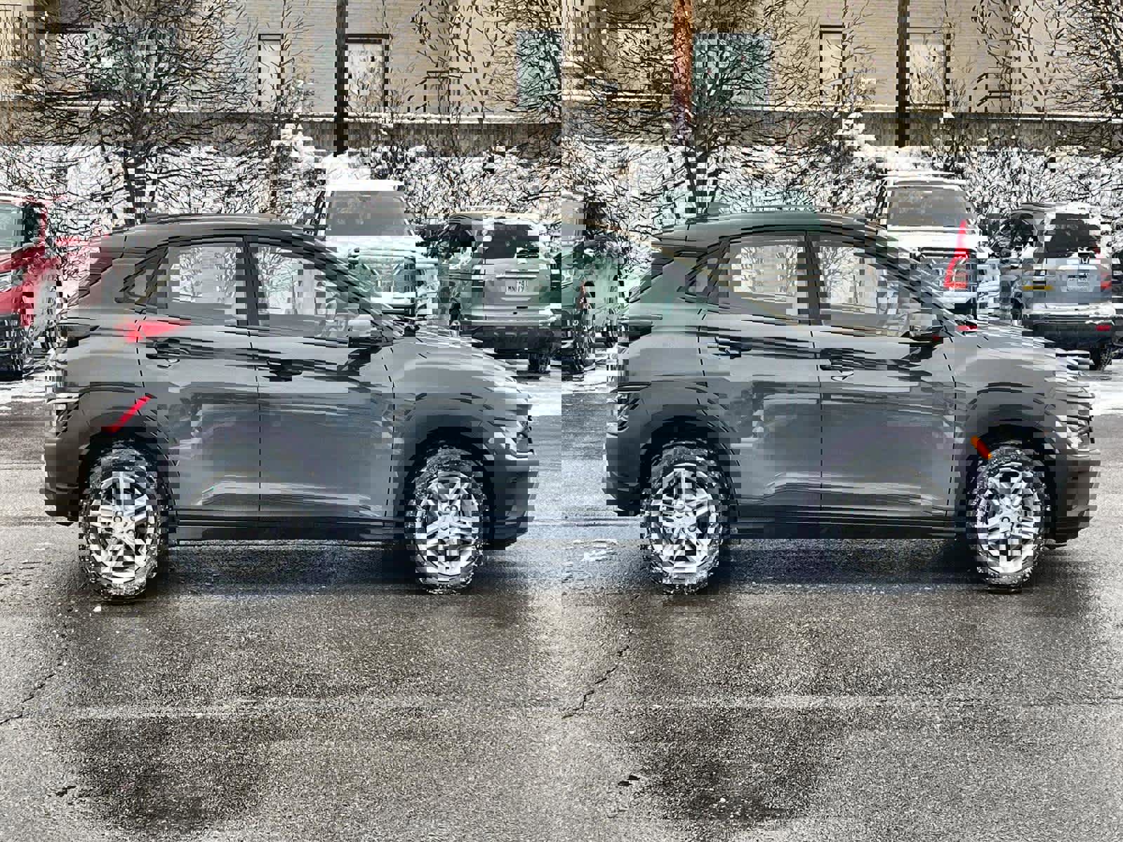 Used 2023 Hyundai Kona SE w/ Cargo Package image 6