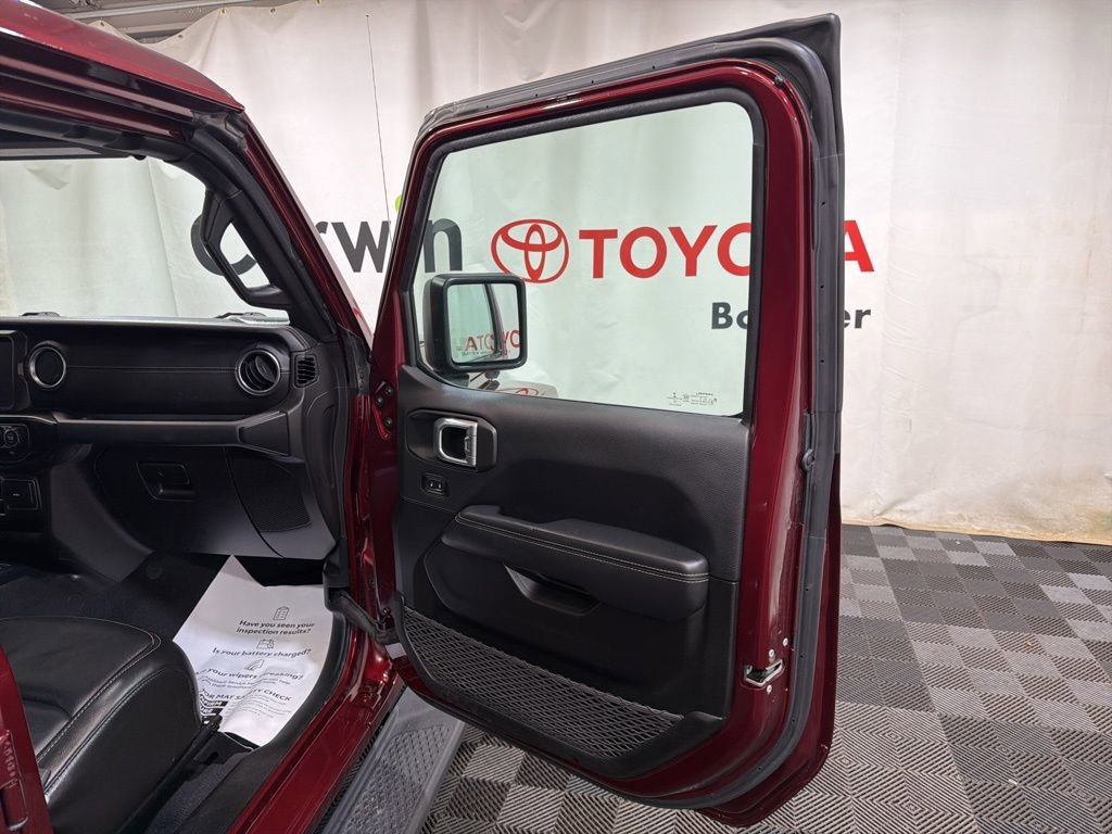 Used 2022 Jeep Gladiator Overland w/ Popular Equipment Package image 10