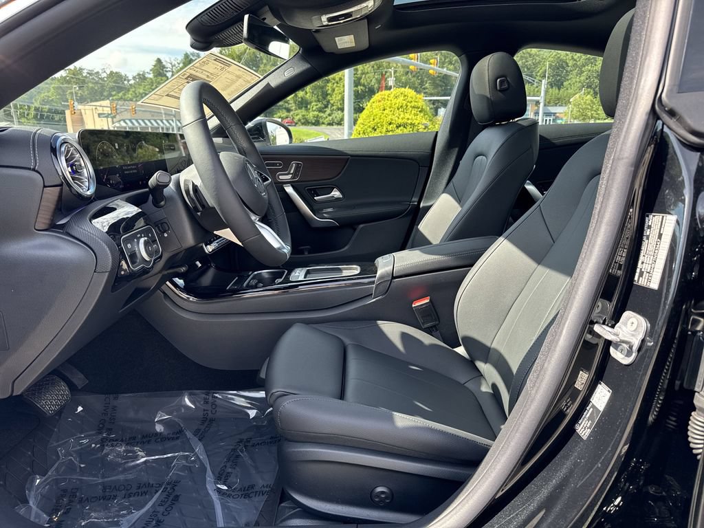 Certified 2026 Mercedes-Benz CLA 250 4MATIC image 9