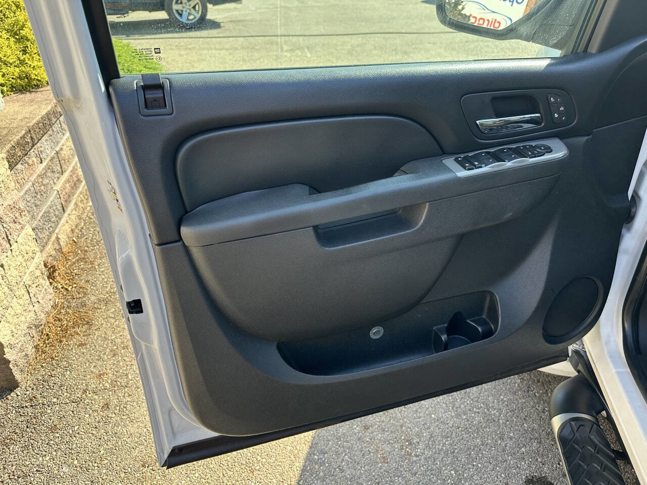 Used 2011 Chevrolet Tahoe LT w/ Luxury Package image 19