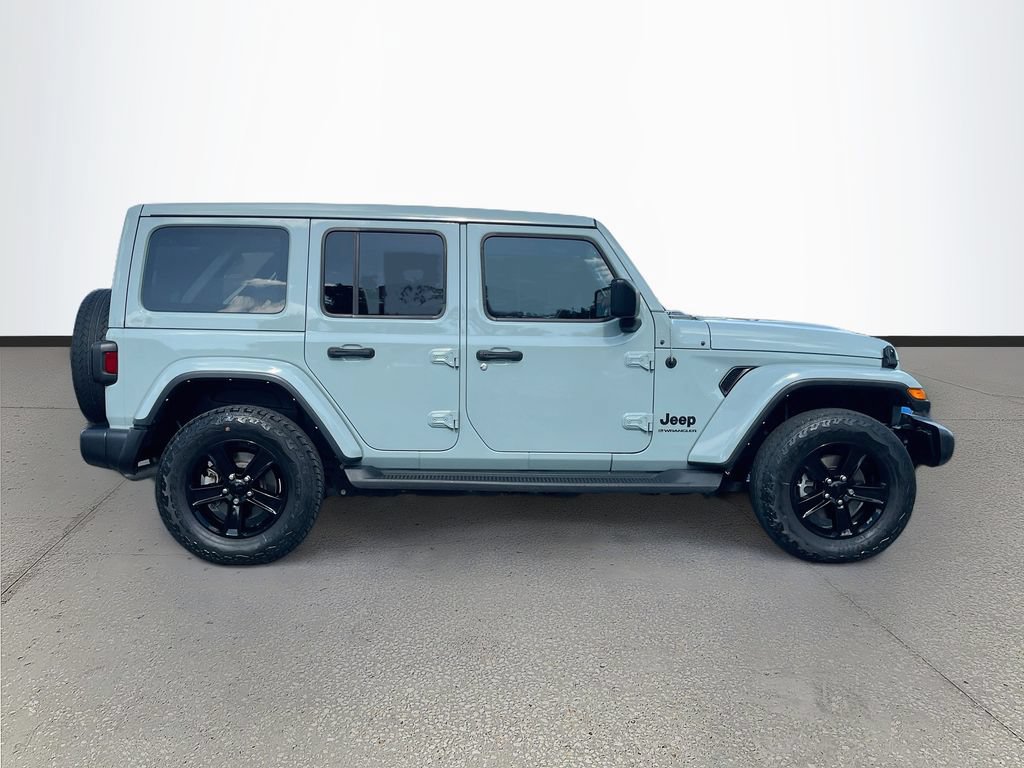 Used 2023 Jeep Wrangler Unlimited Sahara AWD/4WD image 8