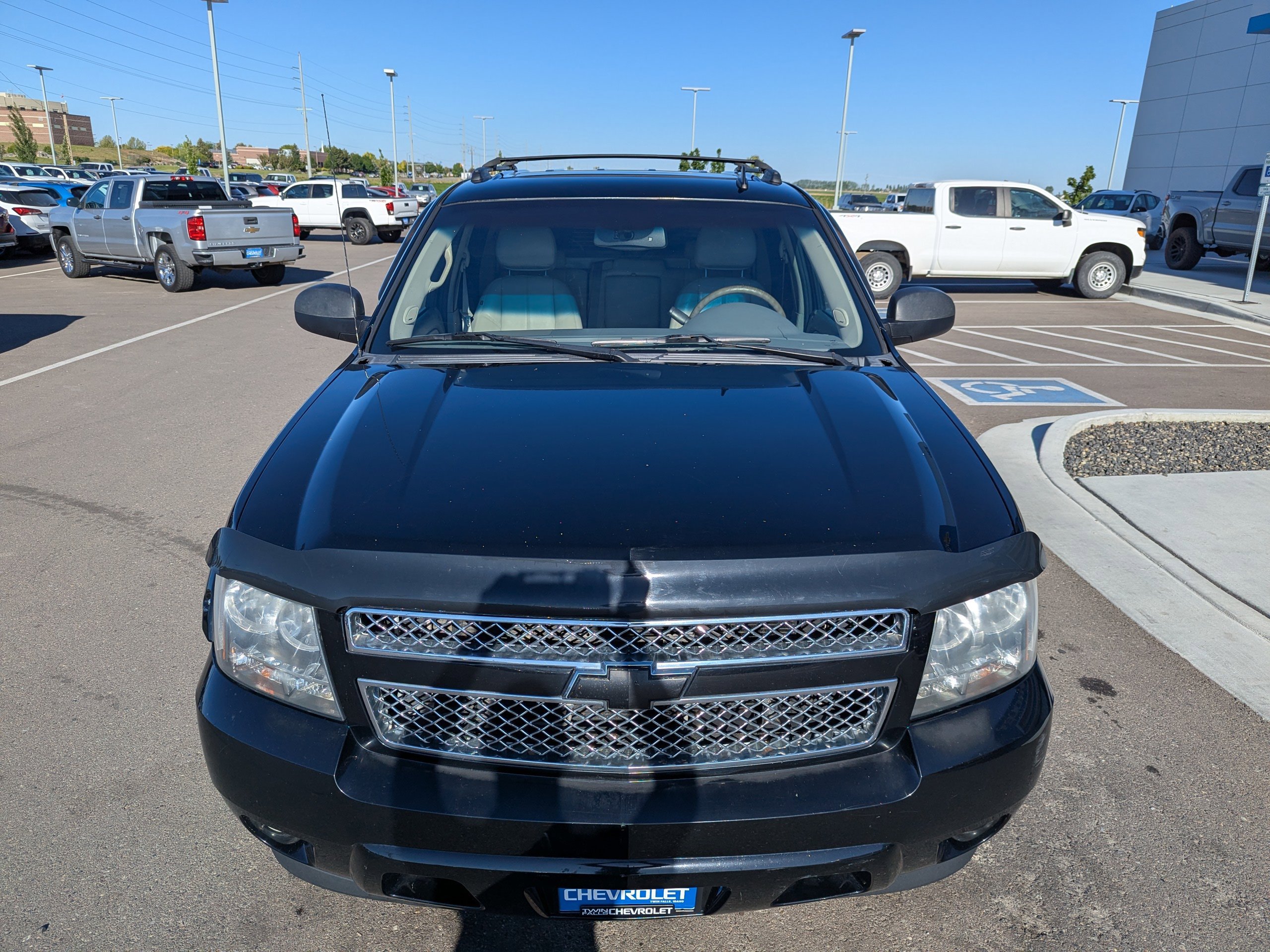 Used 2013 Chevrolet Avalanche LT w/ All-Star Edition AWD/4WD image 6