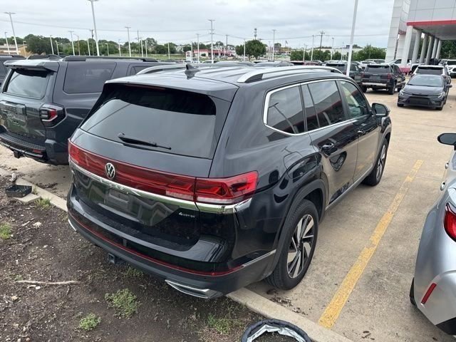 Used 2025 Volkswagen Atlas SEL AWD/4WD image 8