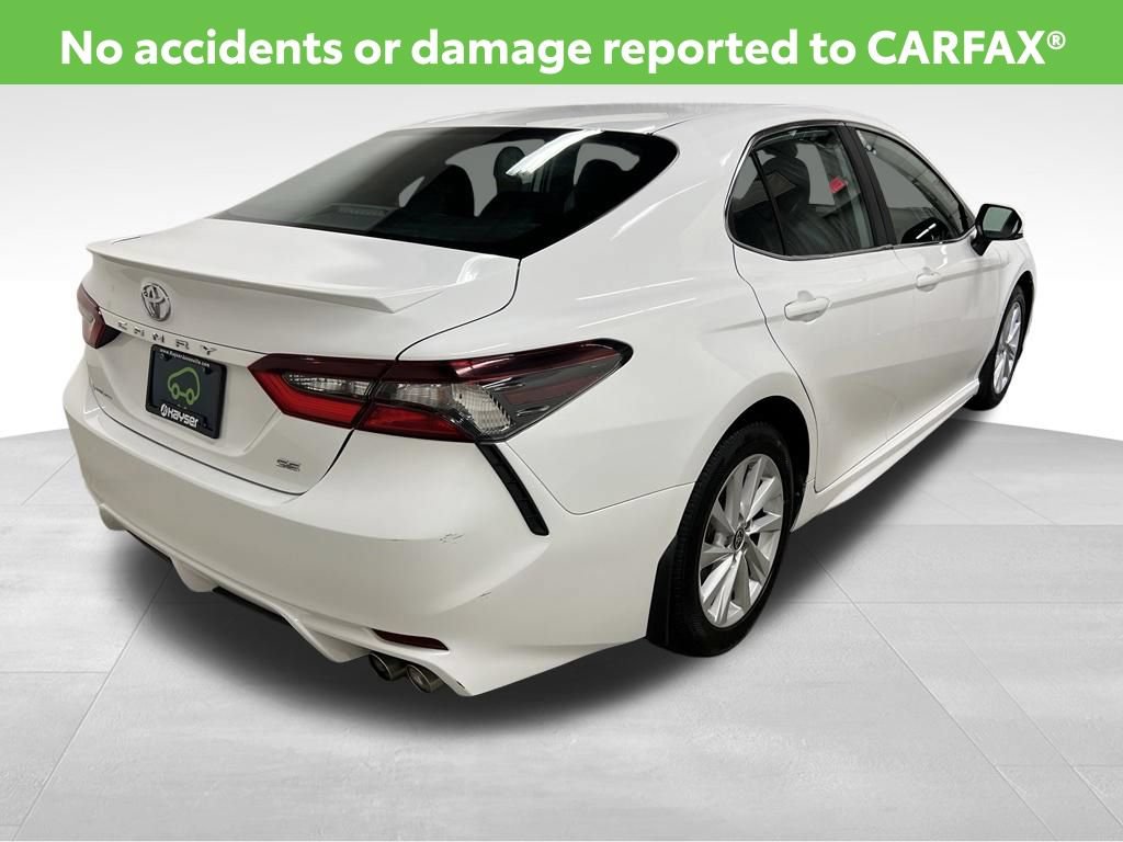 Used 2024 Toyota Camry SE FWD image 3