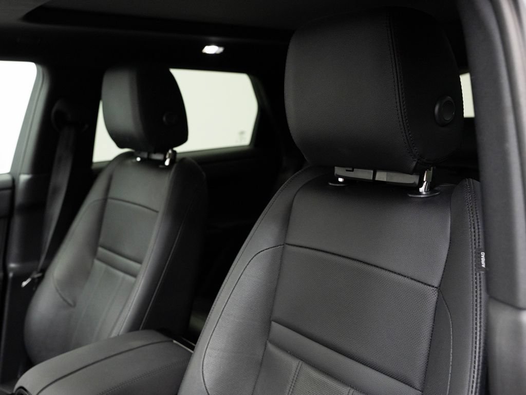 Used 2024 Land Rover Range Rover Evoque Dynamic SE AWD/4WD image 23