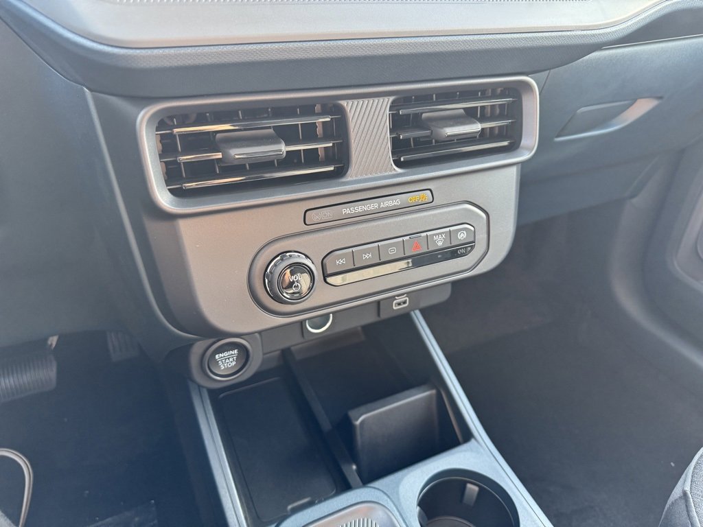 New 2025 Ford Maverick XLT w/ Black Appearance Package image 22