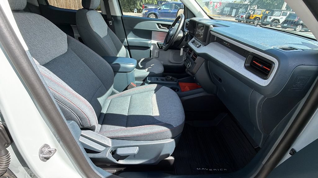 Certified 2024 Ford Maverick XLT w/ XLT Luxury Package FWD image 27