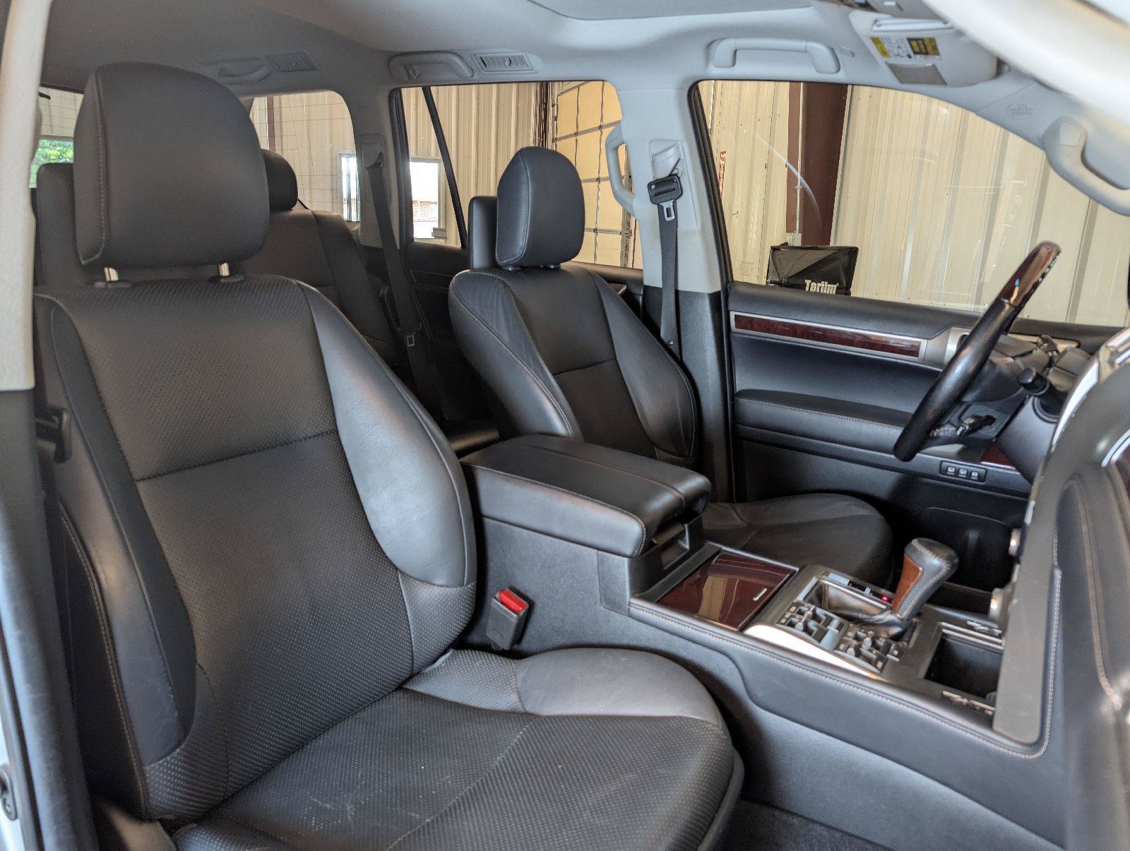 Used 2019 Lexus GX 460 Luxury AWD/4WD image 6
