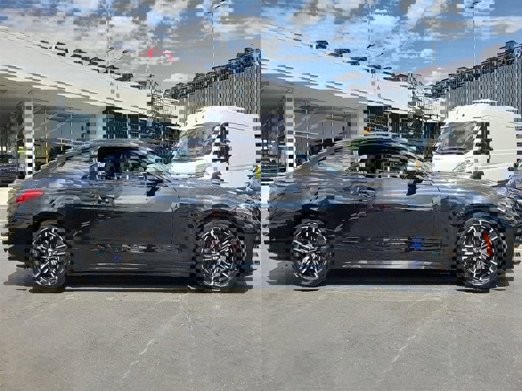 Used 2024 BMW M440i Coupe w/ Premium Package image 3