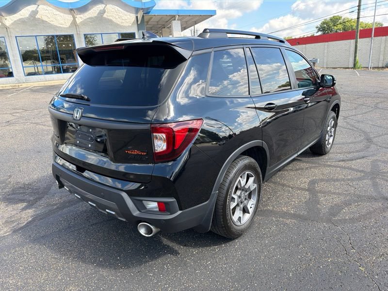 Used 2023 Honda Passport TrailSport image 7