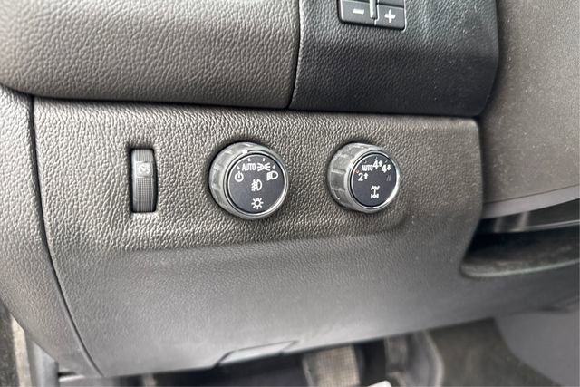 Used 2018 Chevrolet Colorado LT w/ Redline Special Edition image 17