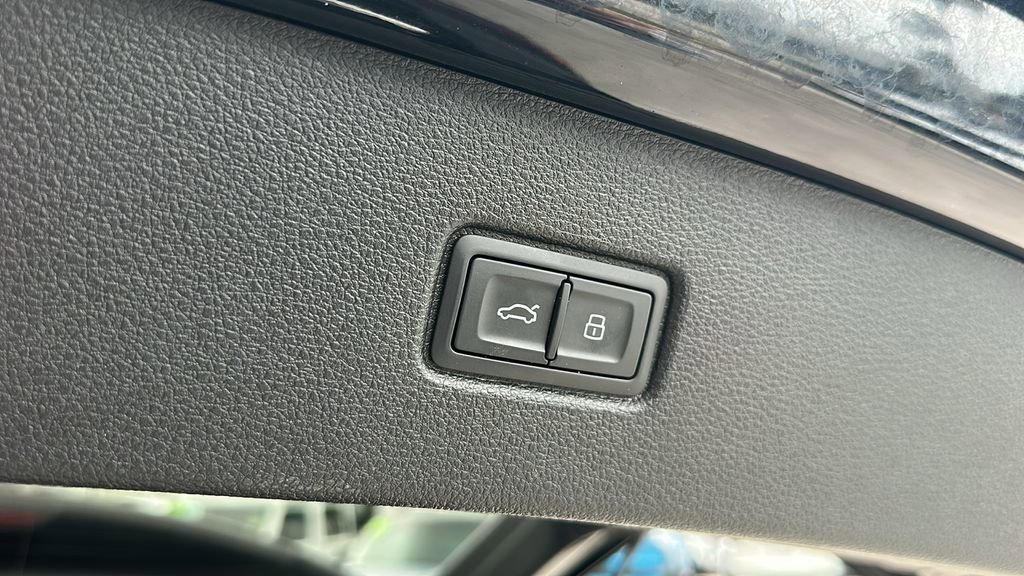 Used 2022 Audi Q7 3.0T Premium Plus image 33