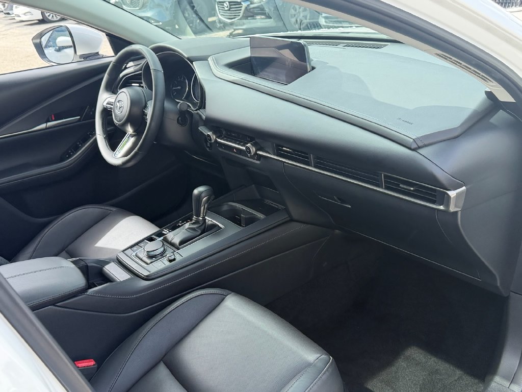 Certified 2026 MAZDA CX-30 AWD 2.5 S w/ Premium Package image 18