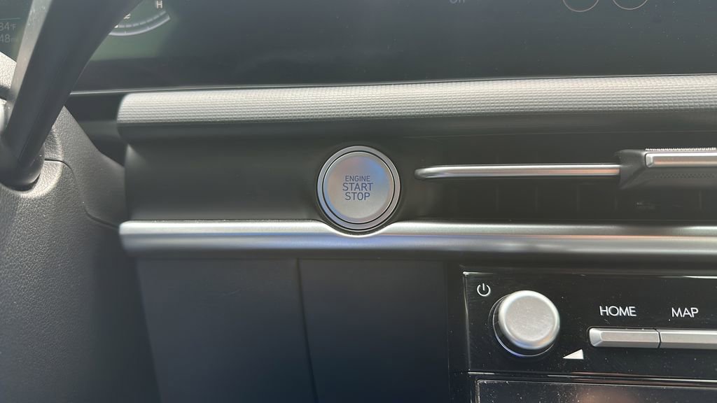 Used 2025 Hyundai Santa Cruz SEL image 37