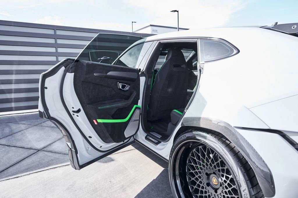 Used 2024 Lamborghini Urus Performante image 38