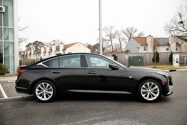 Used 2025 Cadillac CT5 Premium Luxury image 4