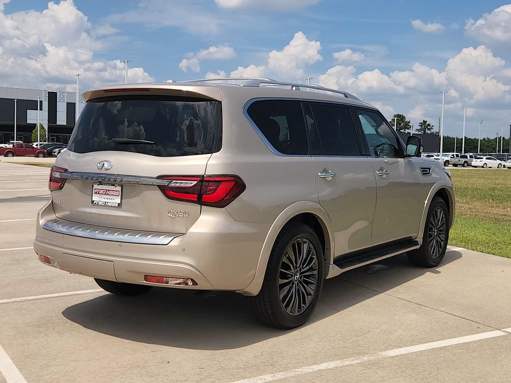 Used 2024 INFINITI QX80 Sensory AWD/4WD image 5
