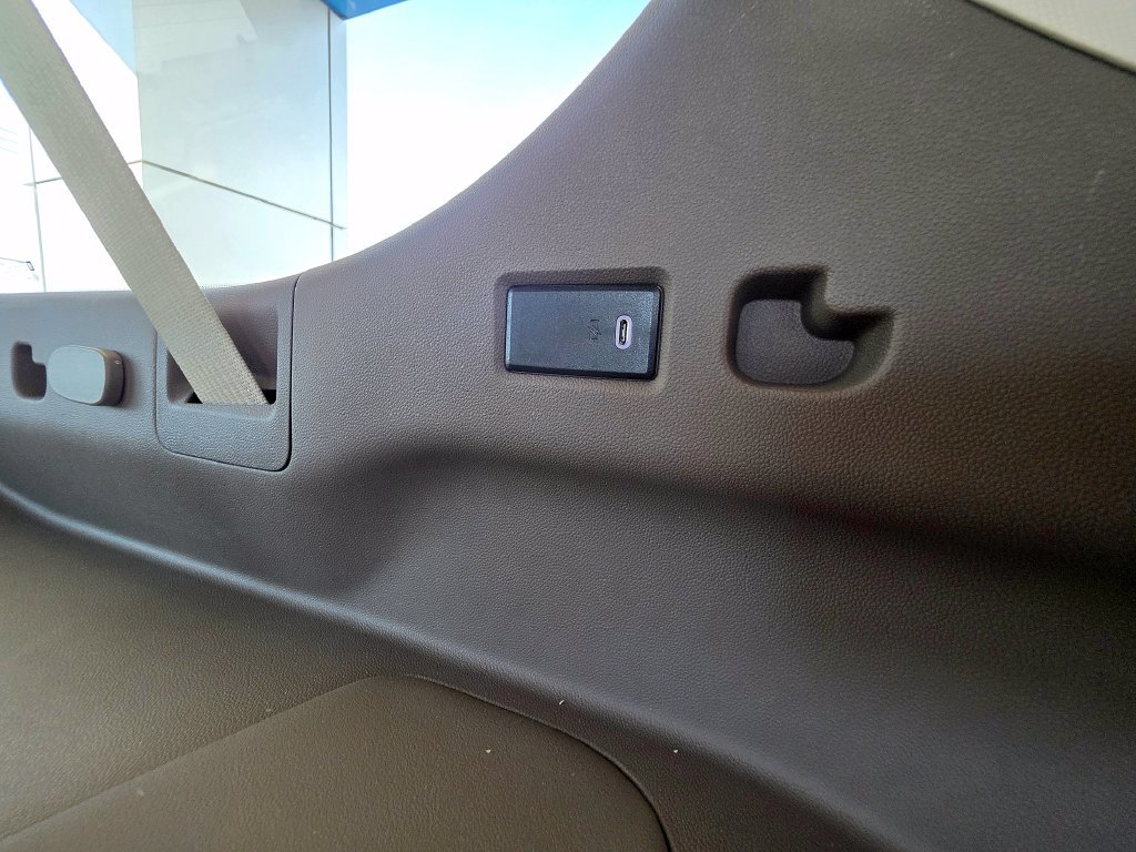 Used 2024 GMC Yukon XL Denali AWD/4WD image 82