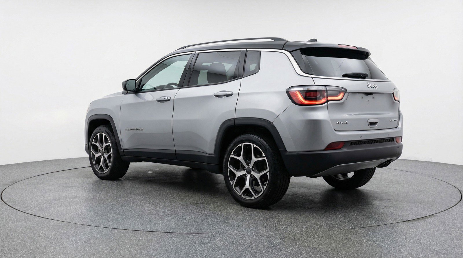 Used 2025 Jeep Compass Limited image 6