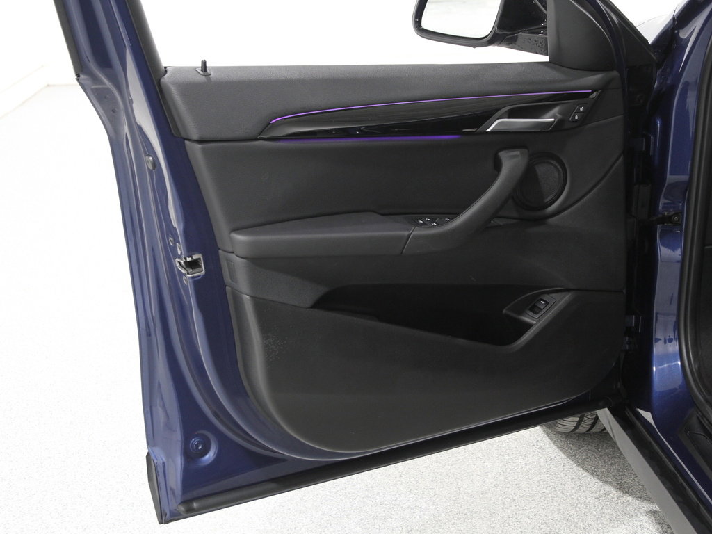 Used 2023 BMW X2 xDrive28i w/ Premium Package 2 image 4