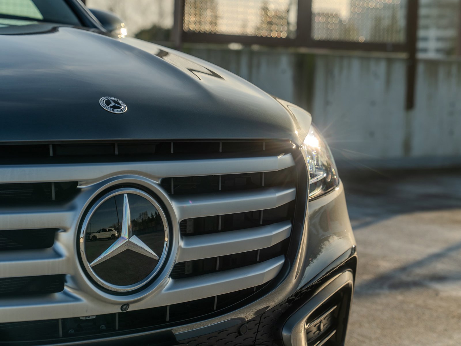 Used 2025 Mercedes-Benz GLS 450 4MATIC image 6
