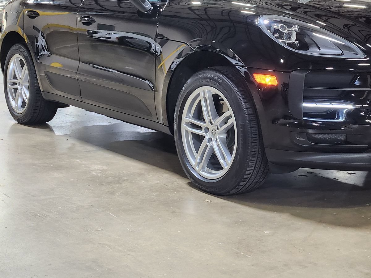 Used 2020 Porsche Macan AWD/4WD image 16