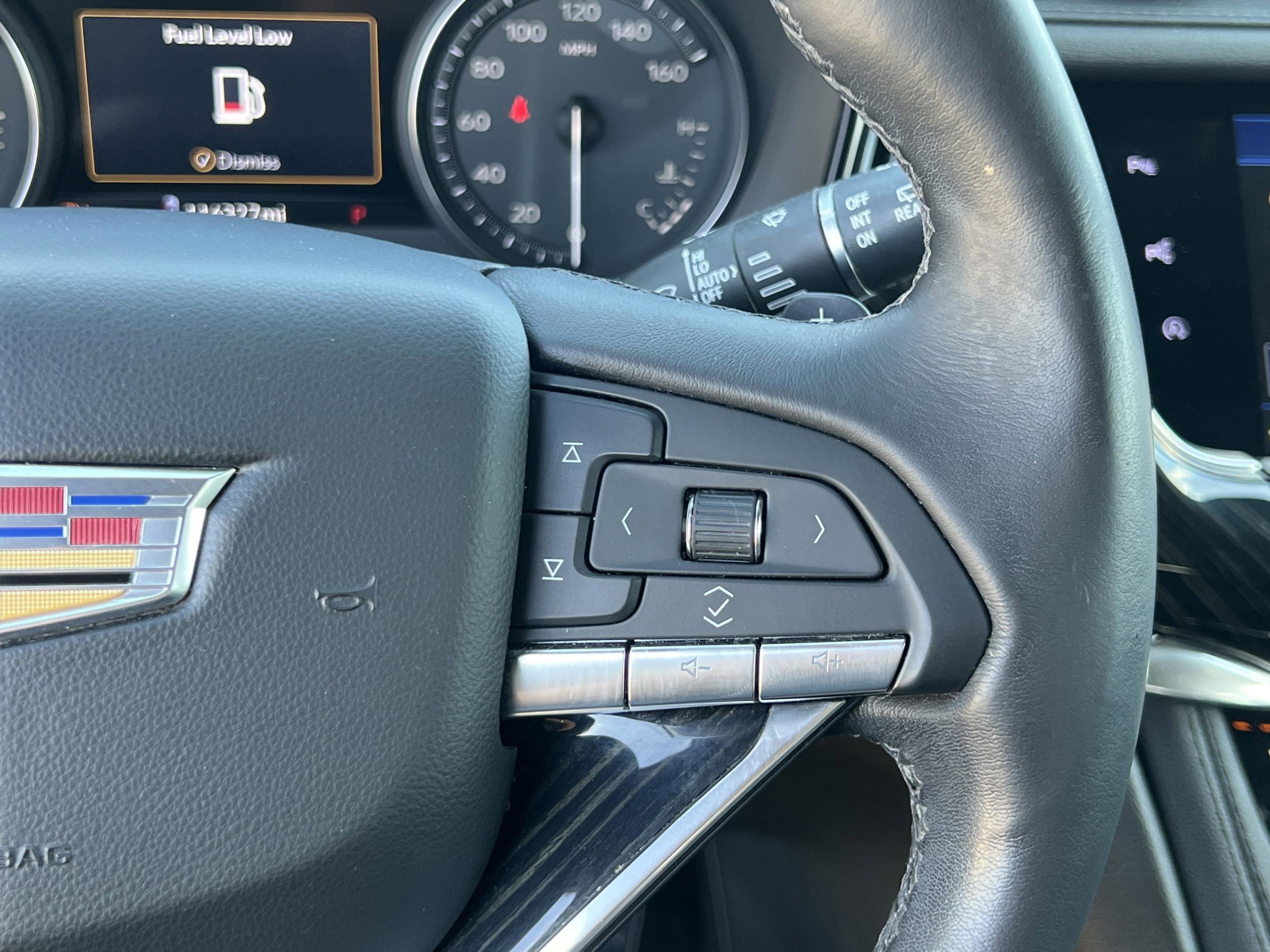 Used 2020 Cadillac XT6 Premium Luxury image 18