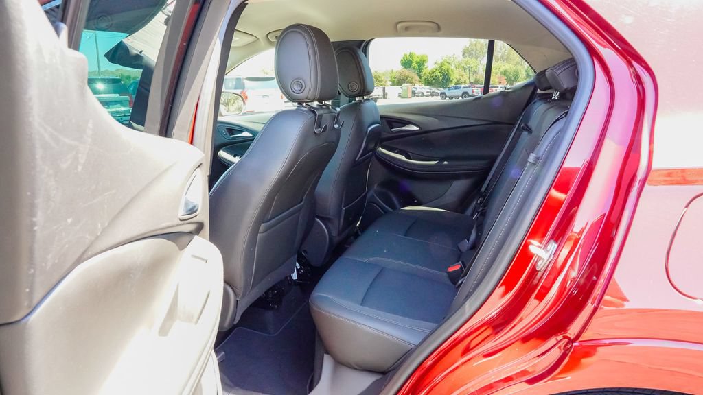 Used 2023 Buick Encore GX Select w/ Sport Touring Package FWD image 12