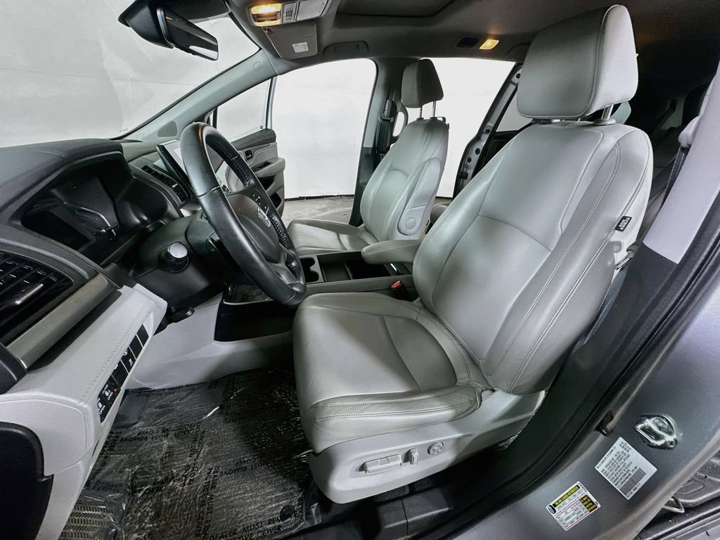 Used 2021 Honda Odyssey EX-L image 18