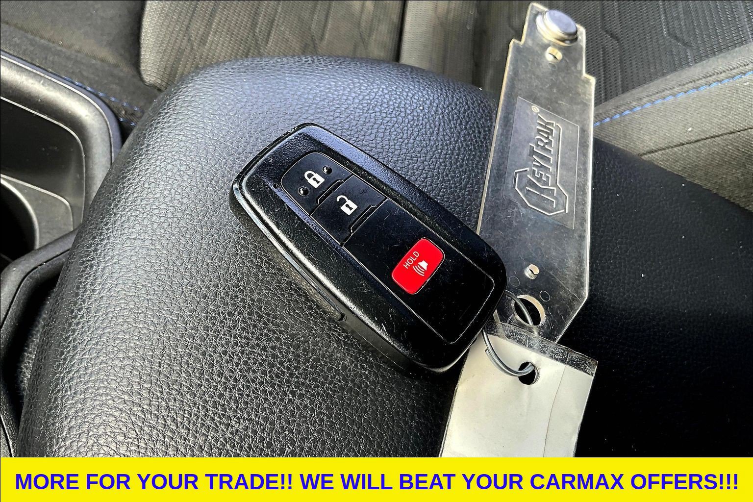 Used 2023 Toyota RAV4 SE AWD/4WD image 31